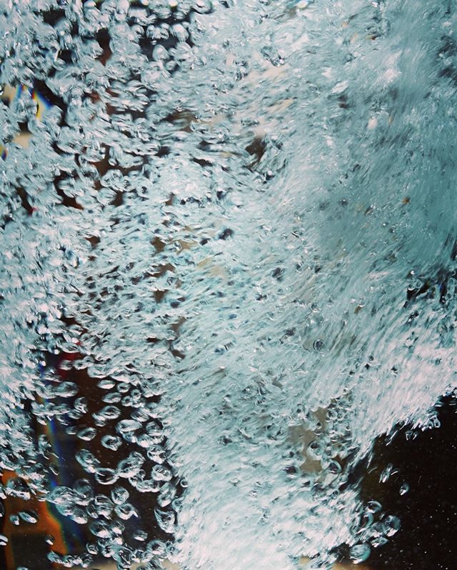 .。o○○o。..。o○○o。..。o○○o。..。o○○o。..。o○○o。..。o○○o。..。o○○o。..。o○○o。..。o○○o。..。o○○o。. #bubbles #bubble #water #waterfoam #mist #art #photography